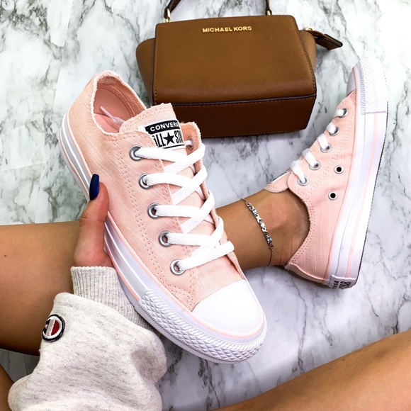 Converse Chuck Taylor All Star Pink Sneaker - Picture 4 of 4